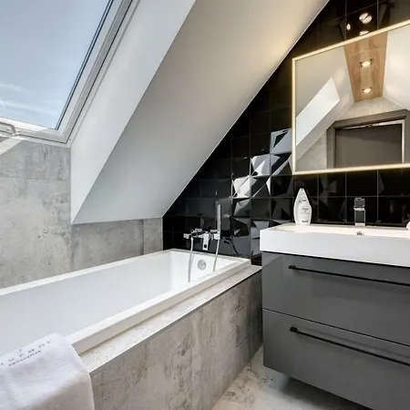 Waterlane Island By Vivendi Properties *