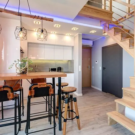 Waterlane Island By Vivendi Properties 아파트